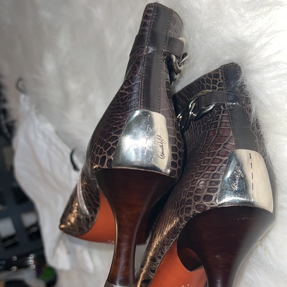 Donald J Pliner Brown snake skin look ankle boot with chains size 9 1/2 - Picture 12 of 12